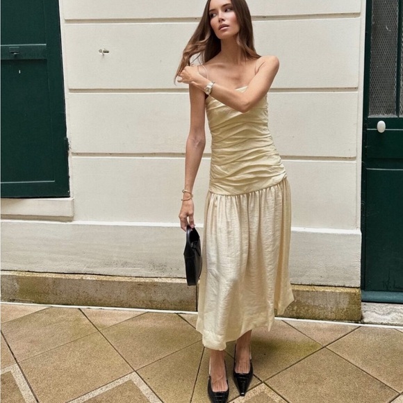 Beautiful Zara NWT draped pale yellow dress Medium - Picture 9 of 14